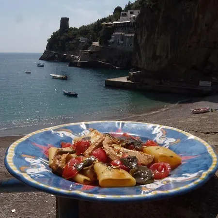 阿方索亚马雷酒店 酒店 普莱亚诺