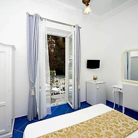 Alfonso A Mare