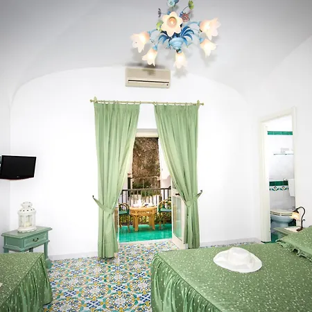 Hotel Alfonso A Mare 3*